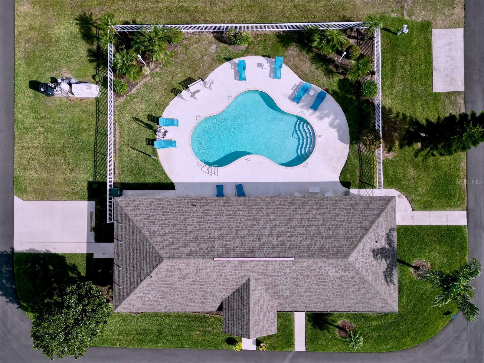 OAKS VILLAGE - Residential