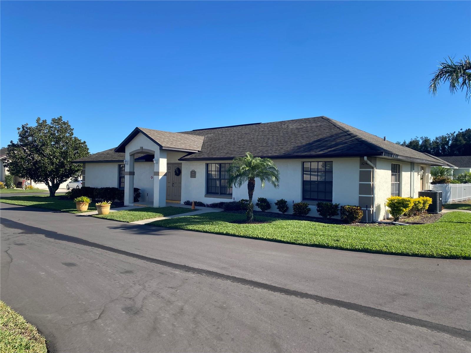 OAKS VILLAGE - Residential