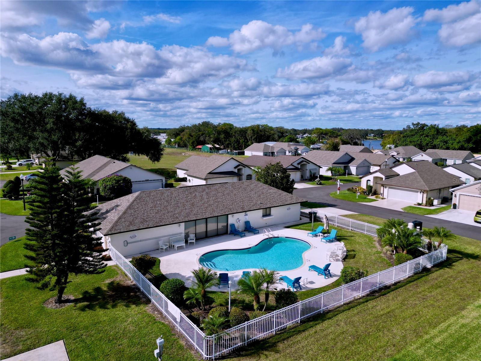 OAKS VILLAGE - Residential