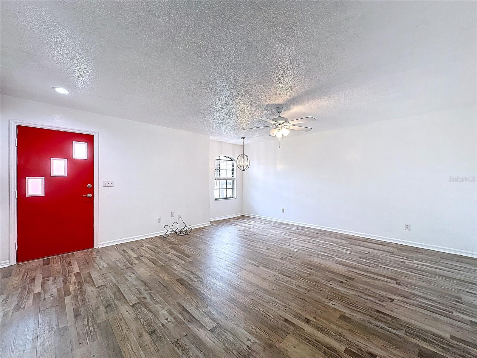 OAKS VILLAGE - Residential