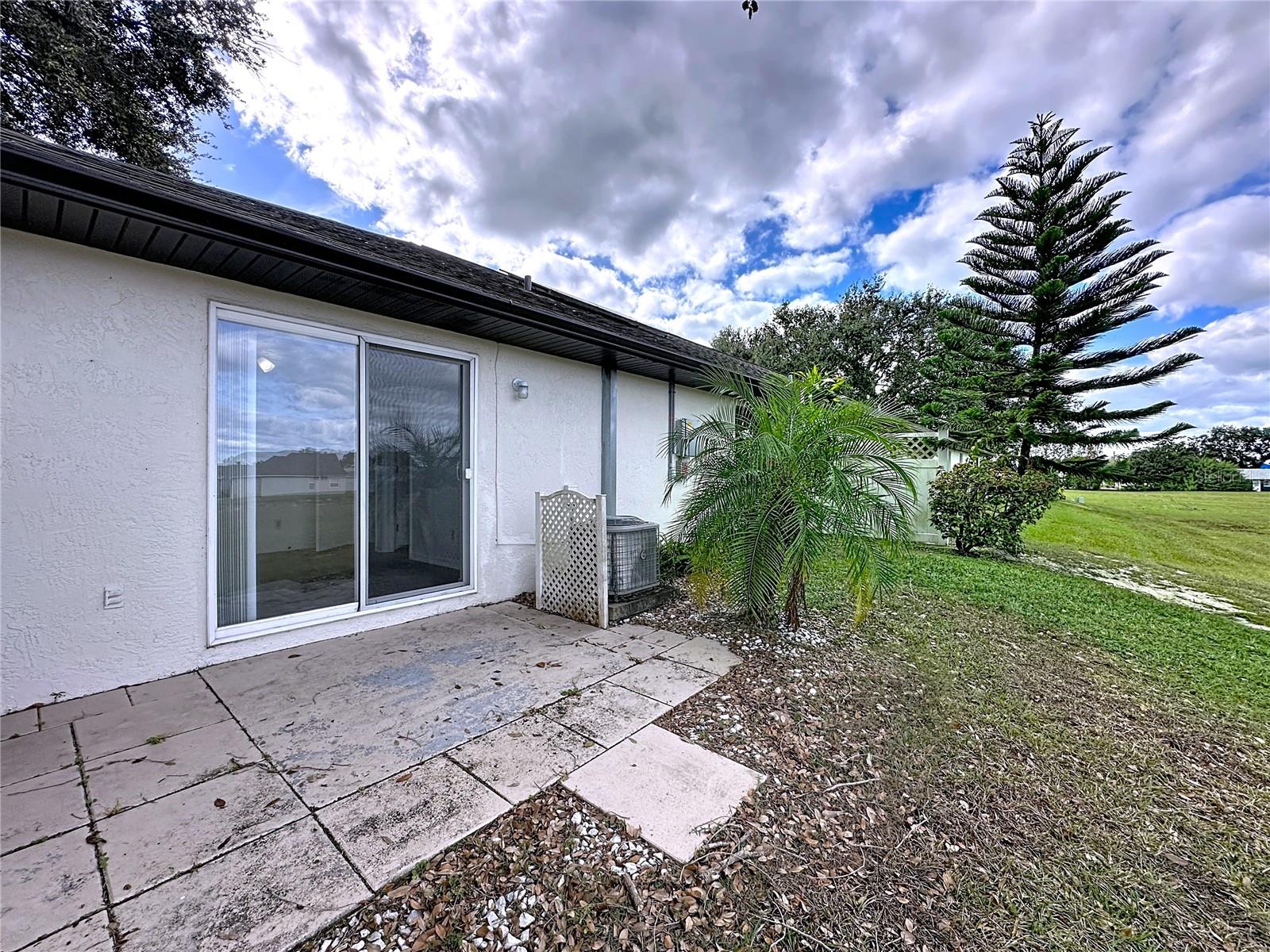 OAKS VILLAGE - Residential