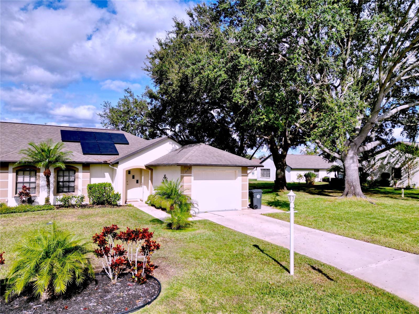 OAKS VILLAGE - Residential