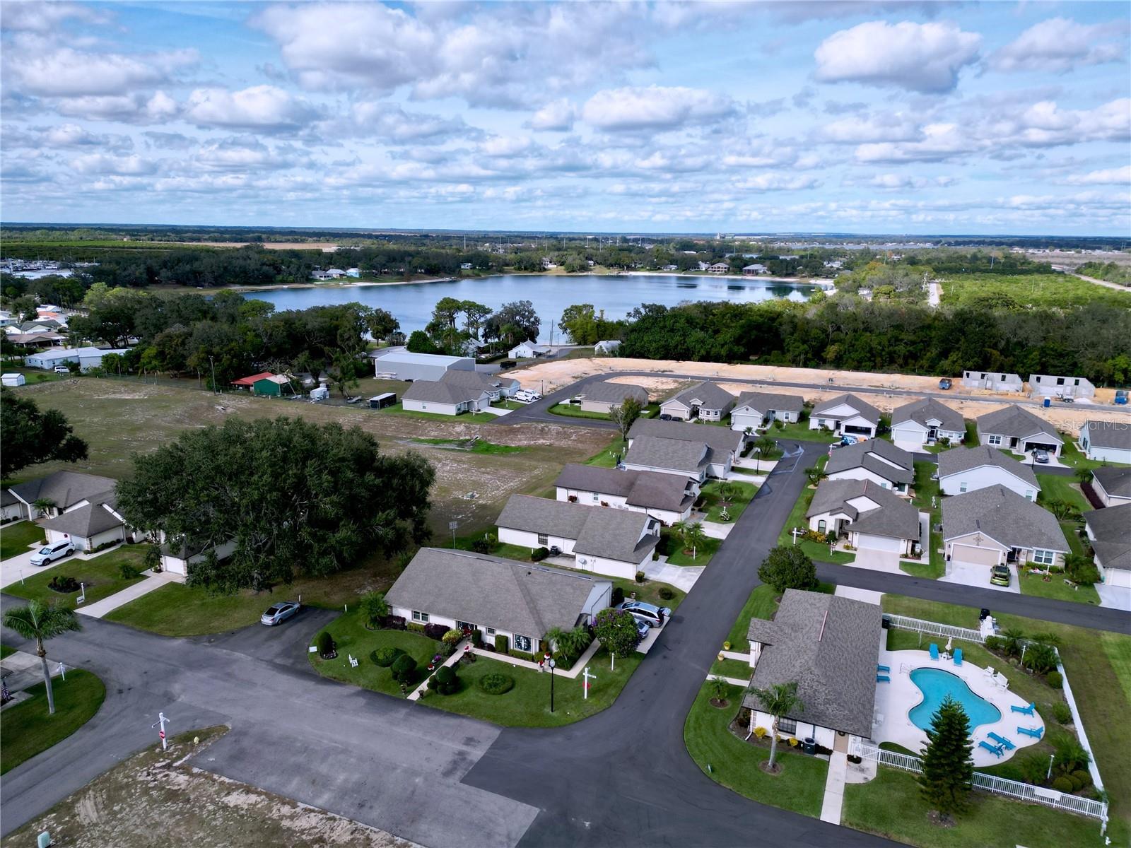 OAKS VILLAGE - Residential