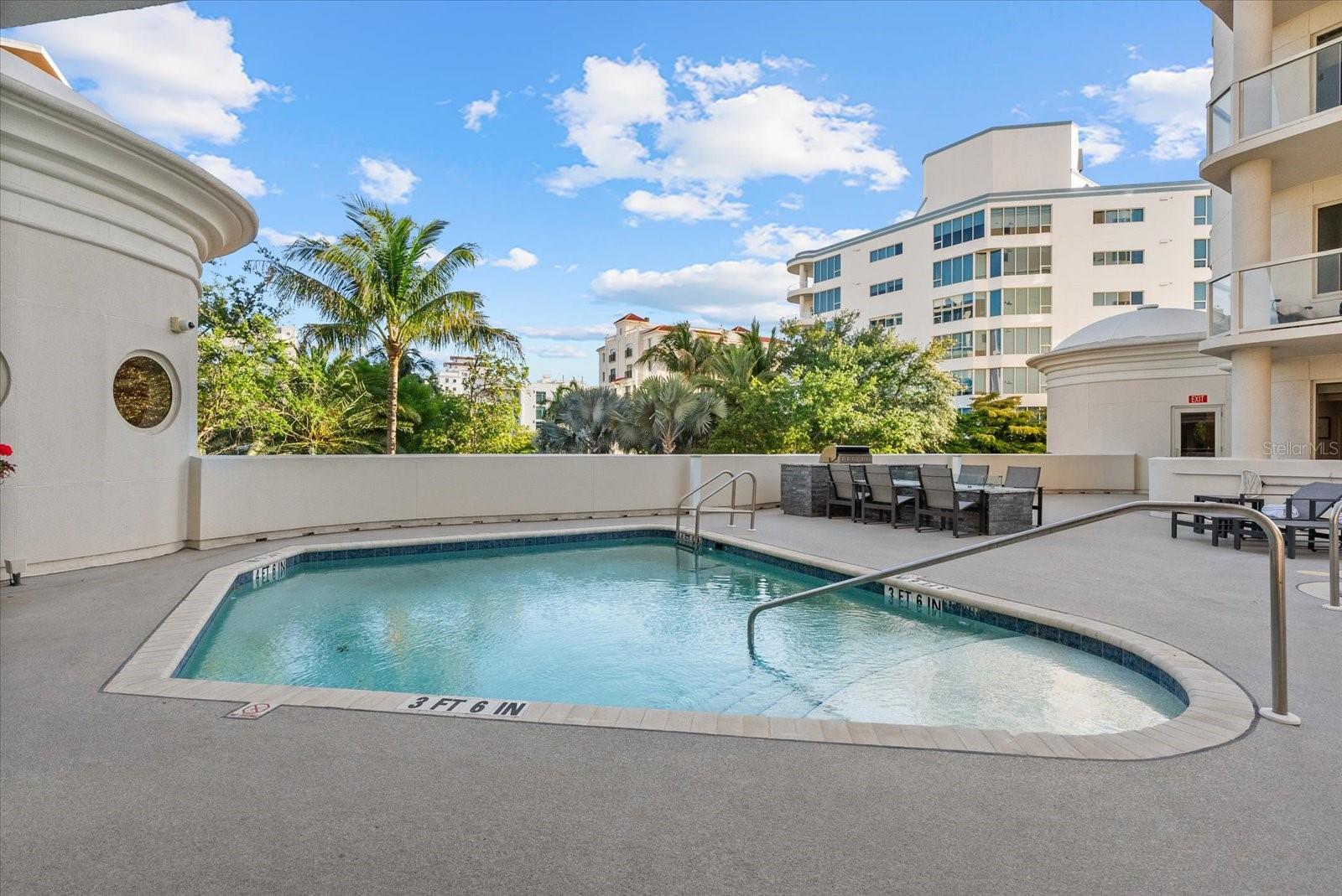 VISTA BAY POINT - Residential