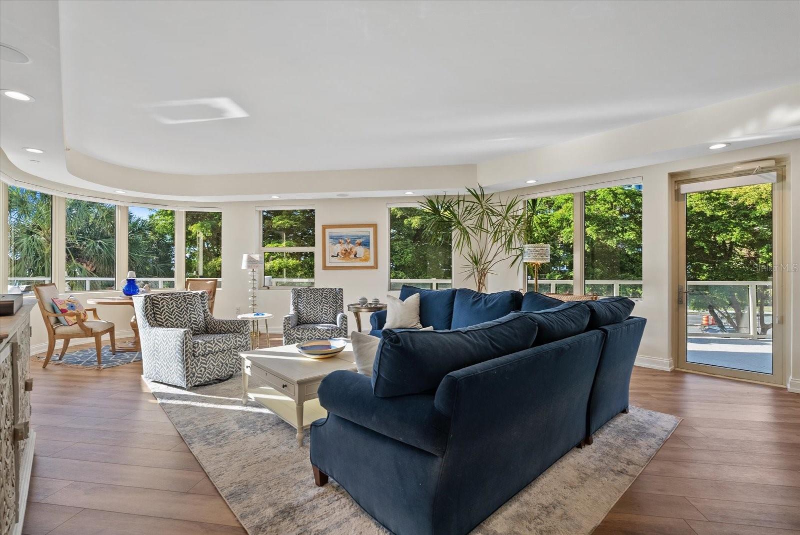 VISTA BAY POINT - Residential