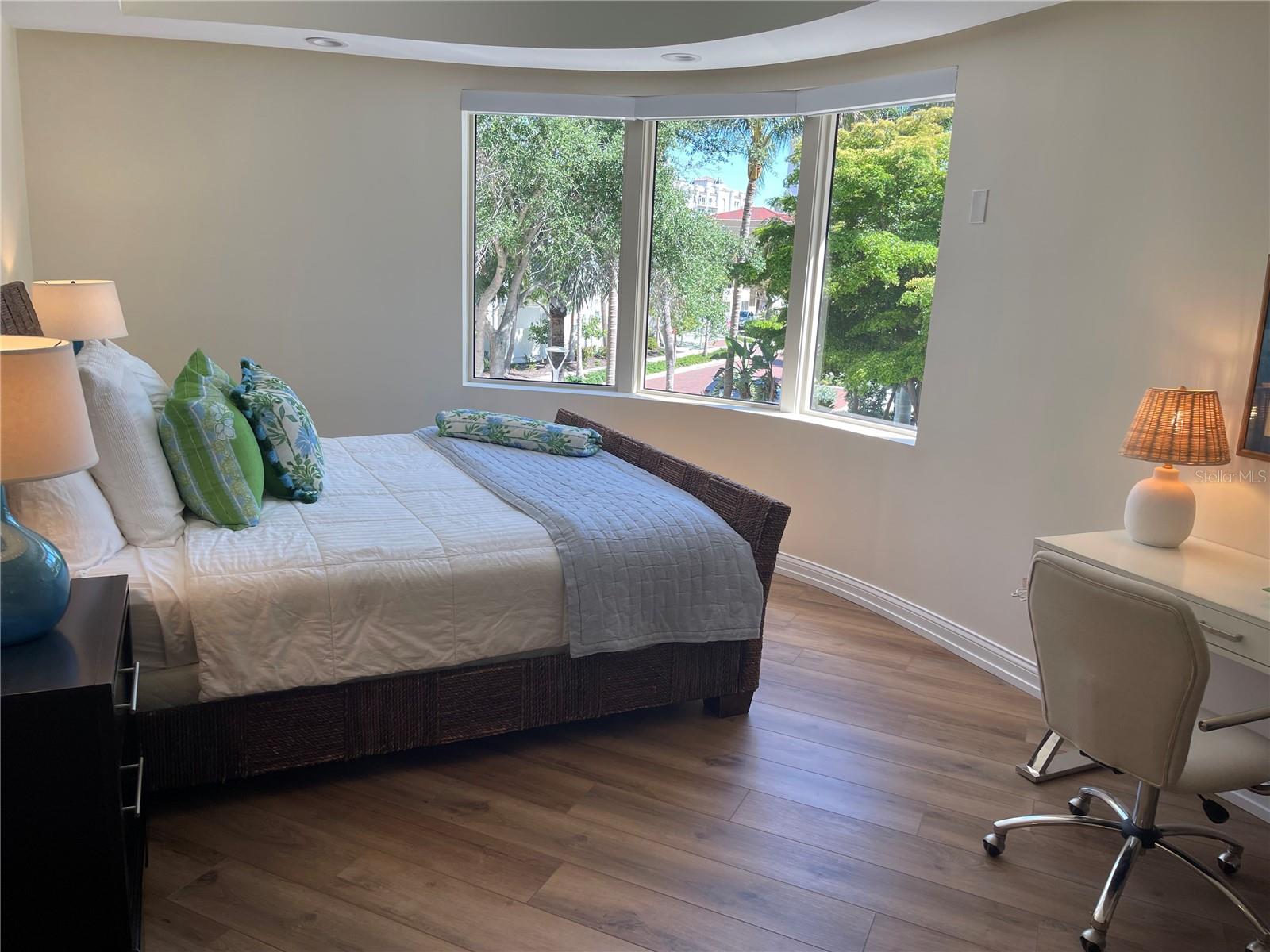 VISTA BAY POINT - Residential