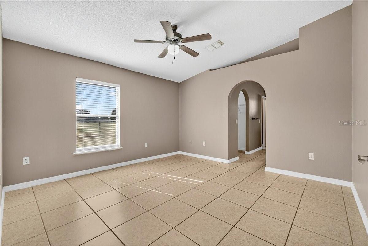 QUEENS COVE PH 04 - Residential