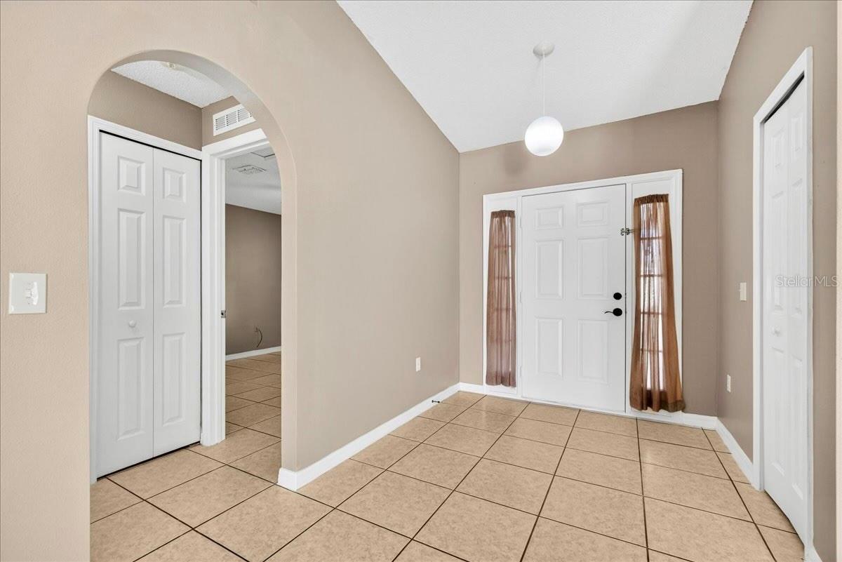 QUEENS COVE PH 04 - Residential