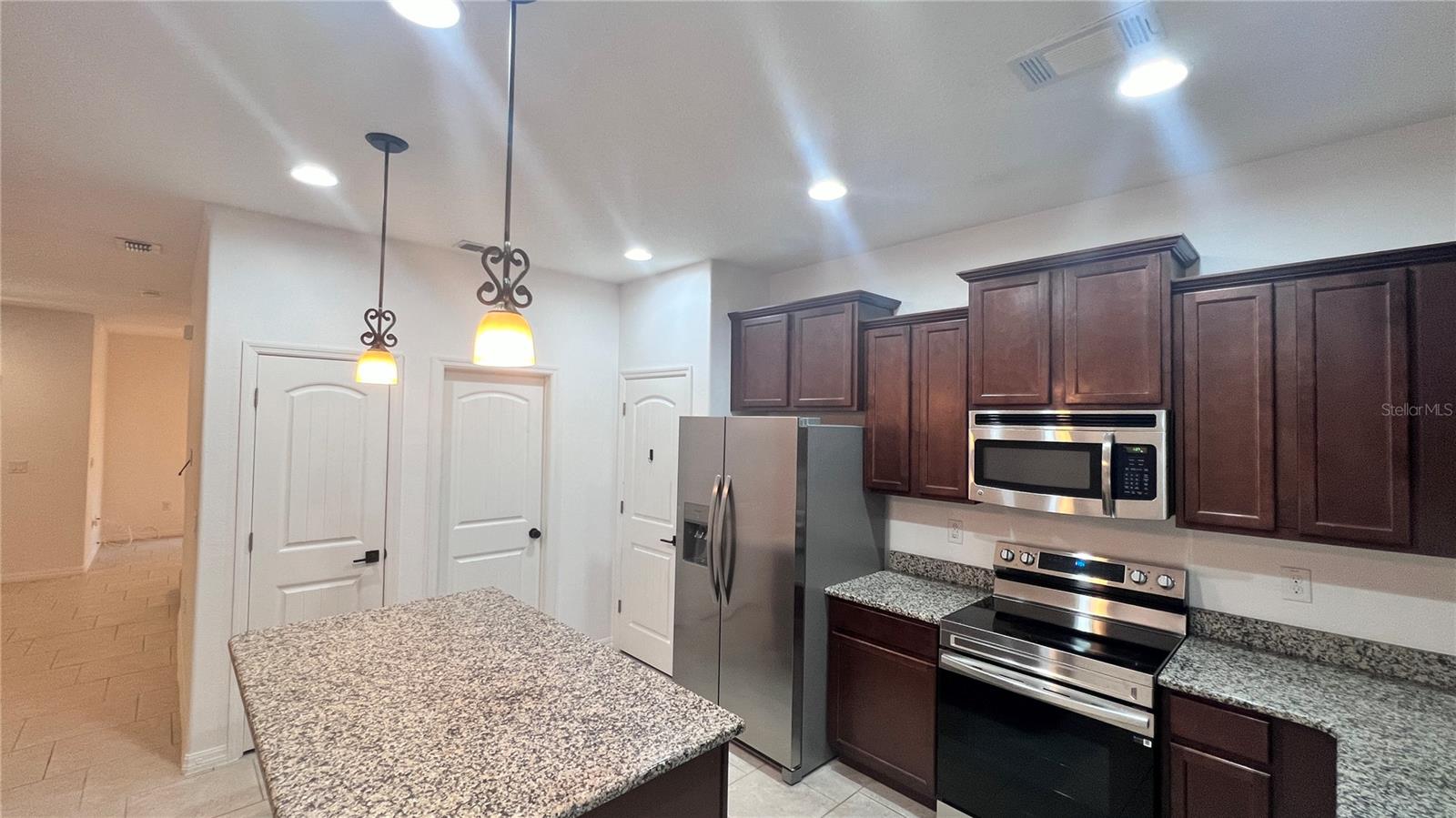 ASHLEY PARK AT HARMONY - Residential Lease