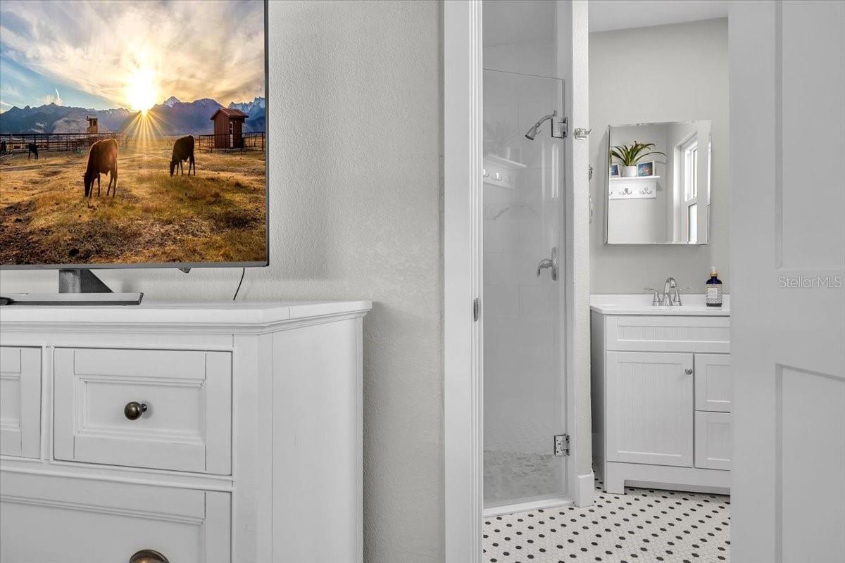 TARPON CENTER BAHAMA VILLAS - Residential