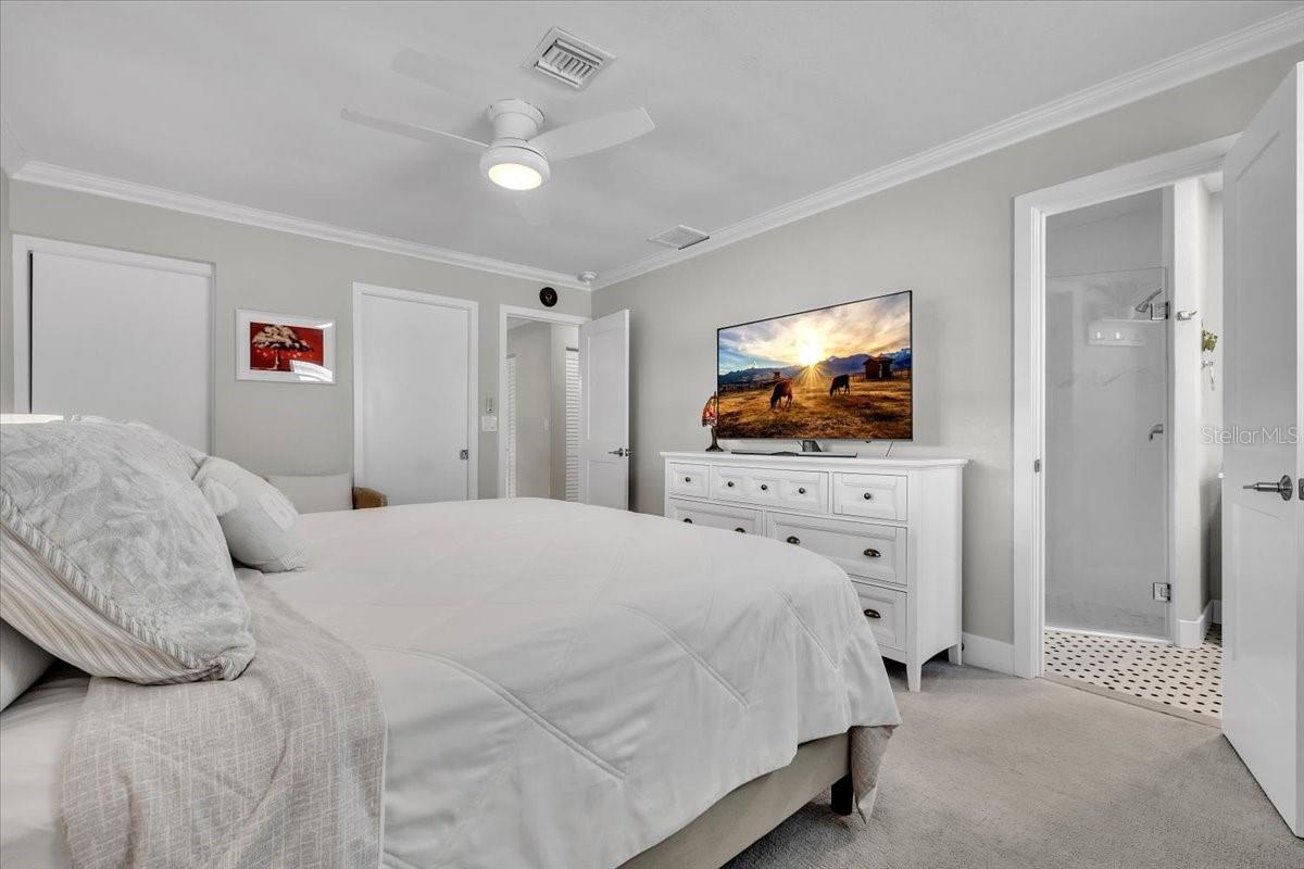 TARPON CENTER BAHAMA VILLAS - Residential