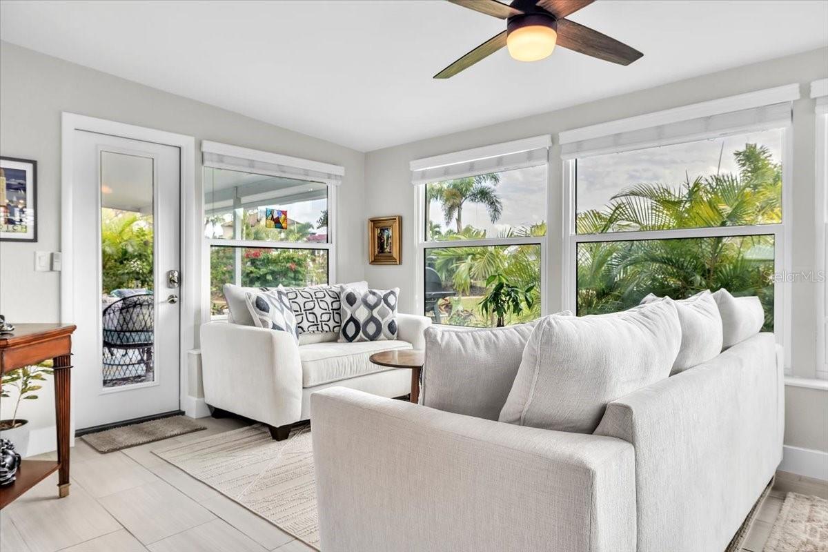 TARPON CENTER BAHAMA VILLAS - Residential