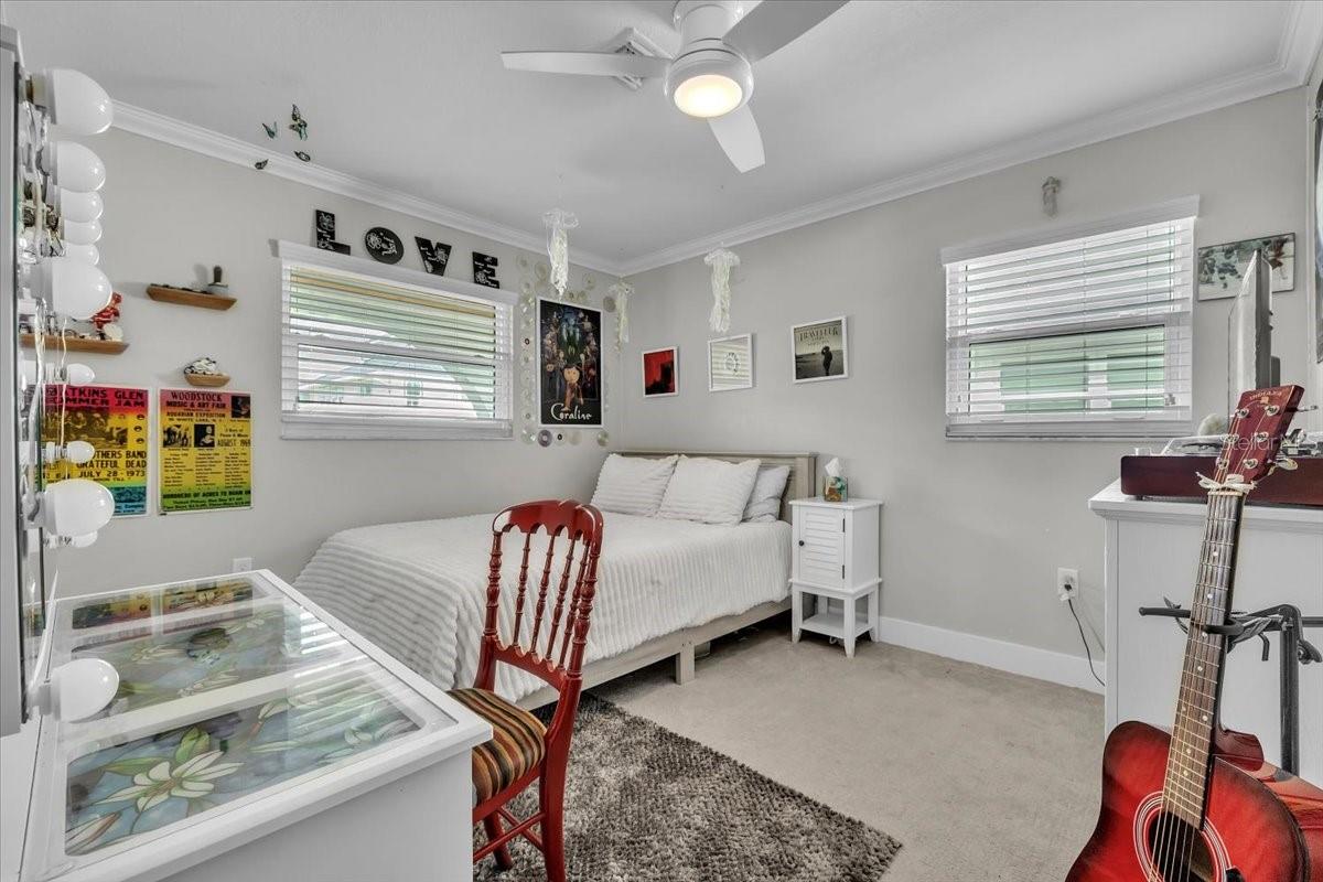 TARPON CENTER BAHAMA VILLAS - Residential