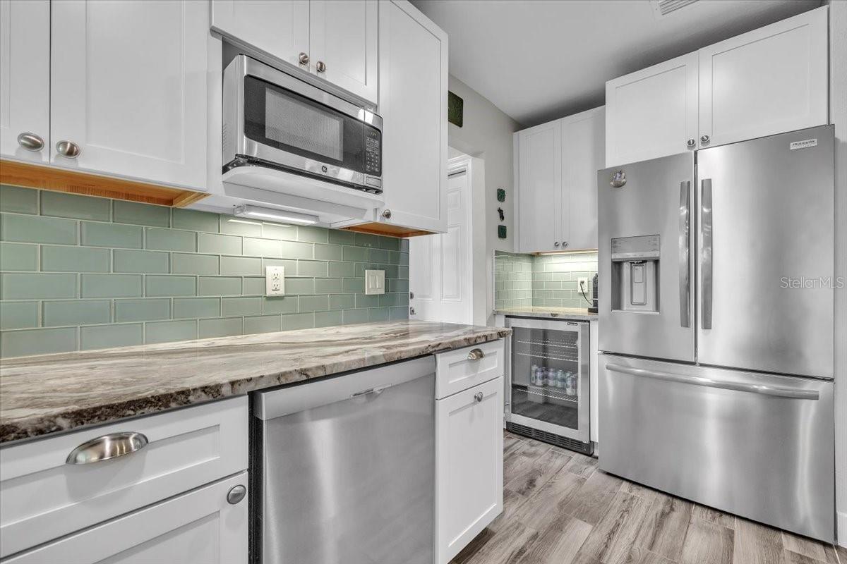 TARPON CENTER BAHAMA VILLAS - Residential