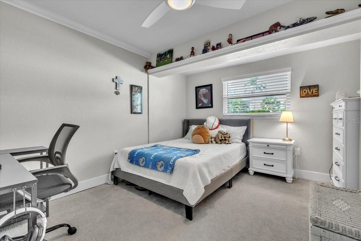 TARPON CENTER BAHAMA VILLAS - Residential