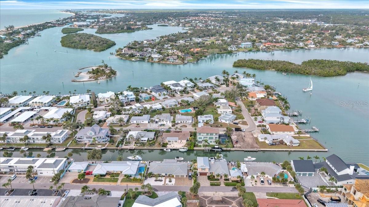 TARPON CENTER BAHAMA VILLAS - Residential