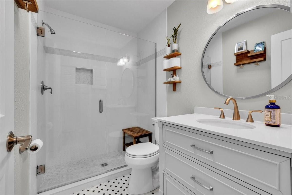 TARPON CENTER BAHAMA VILLAS - Residential