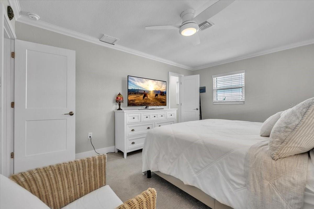 TARPON CENTER BAHAMA VILLAS - Residential