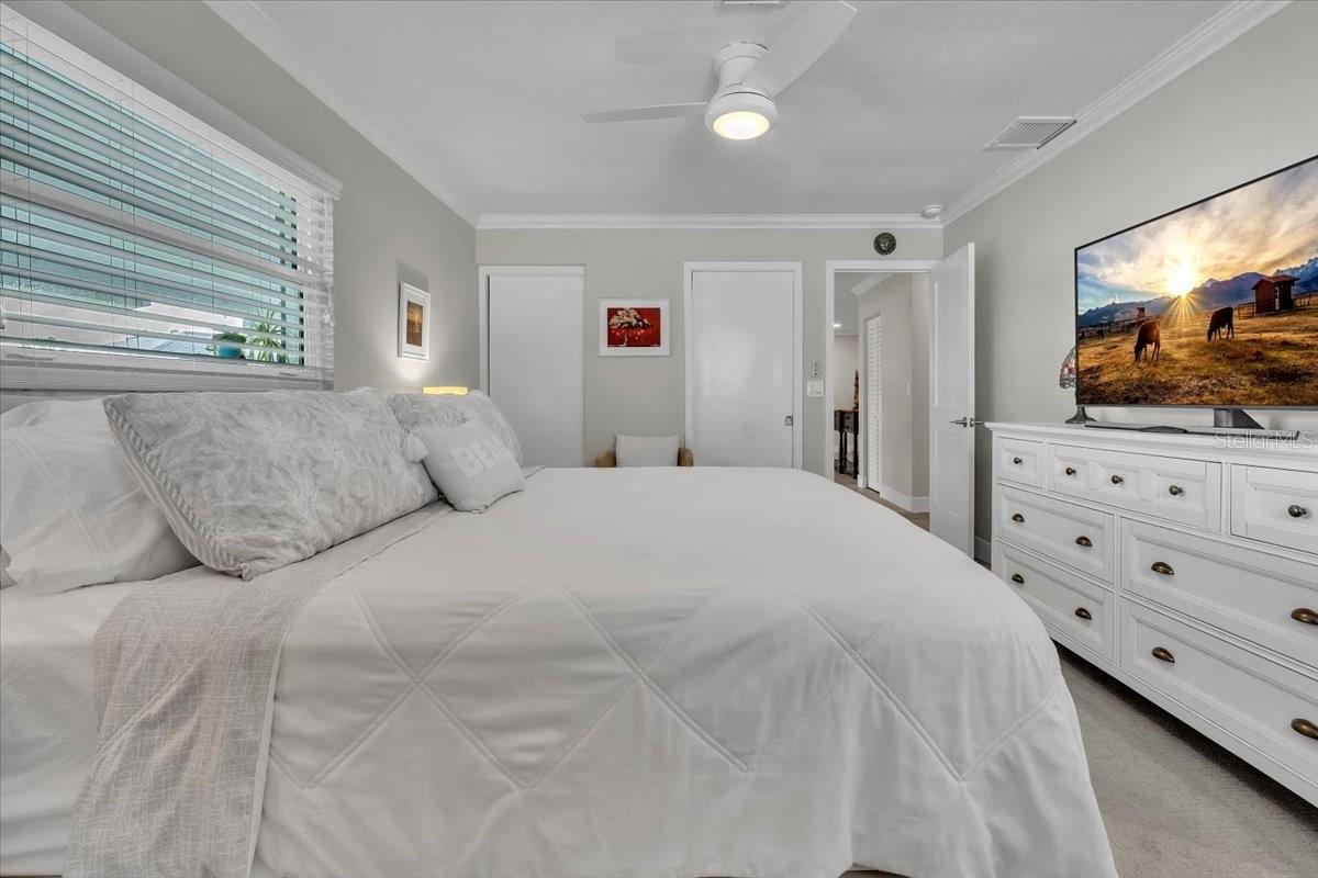 TARPON CENTER BAHAMA VILLAS - Residential