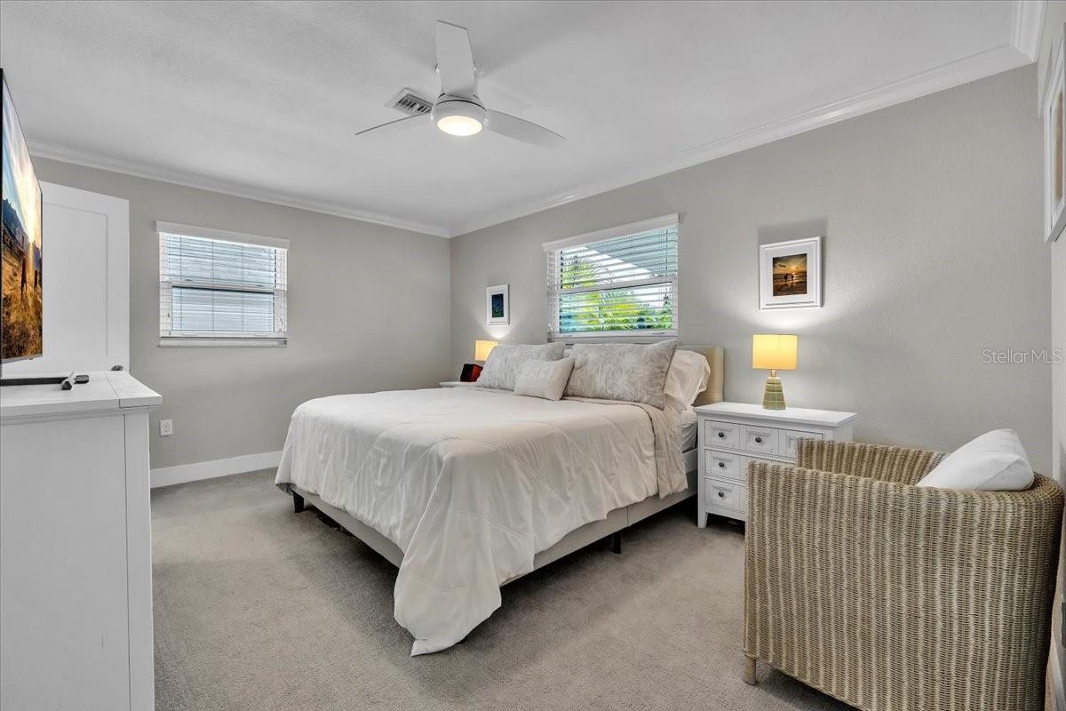 TARPON CENTER BAHAMA VILLAS - Residential