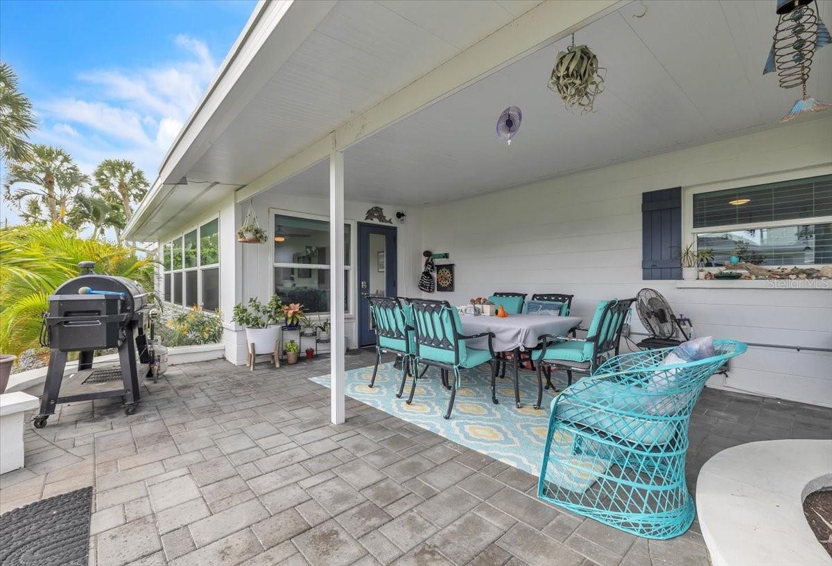 TARPON CENTER BAHAMA VILLAS - Residential