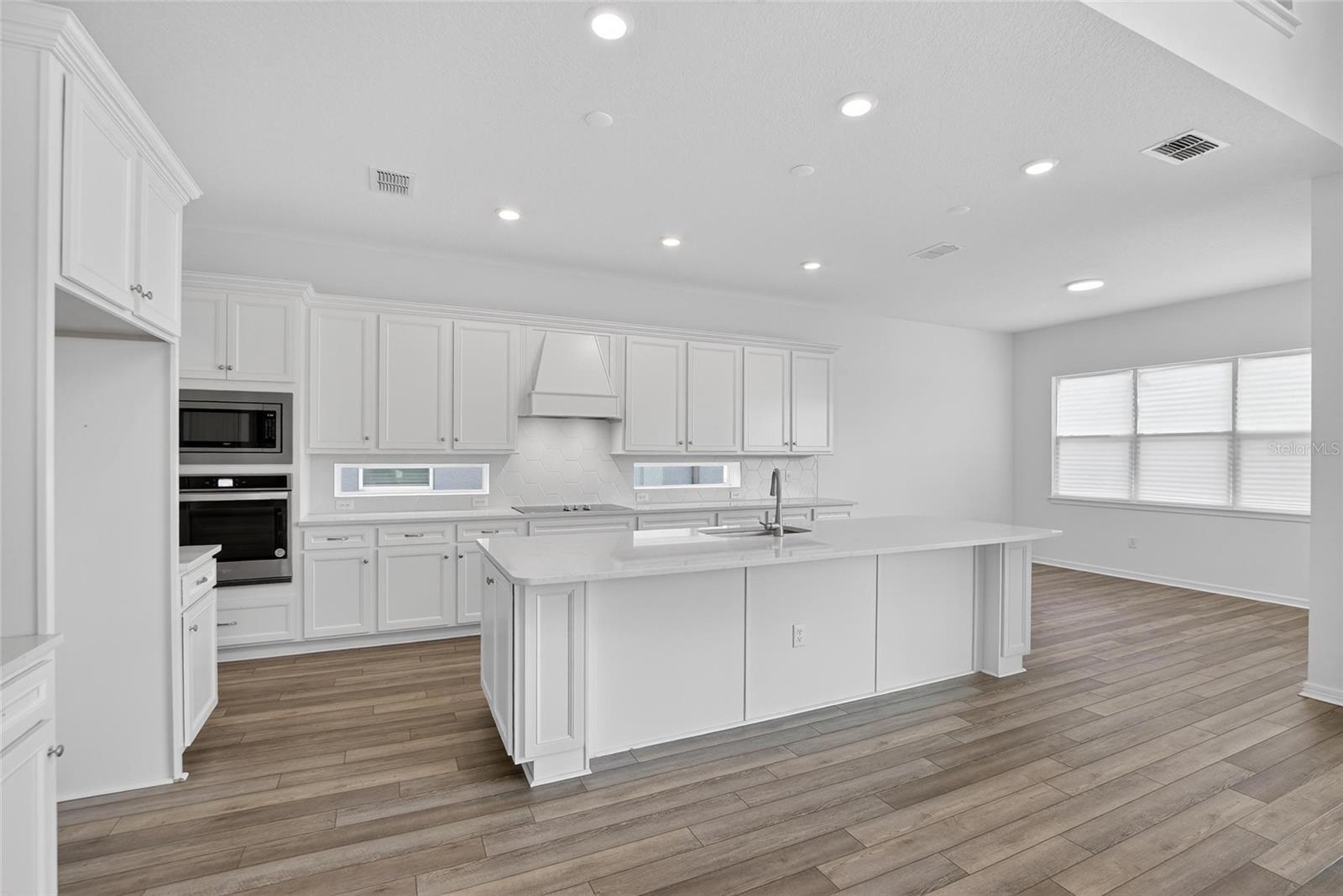 13079 WILLOW GROVE DRIVE