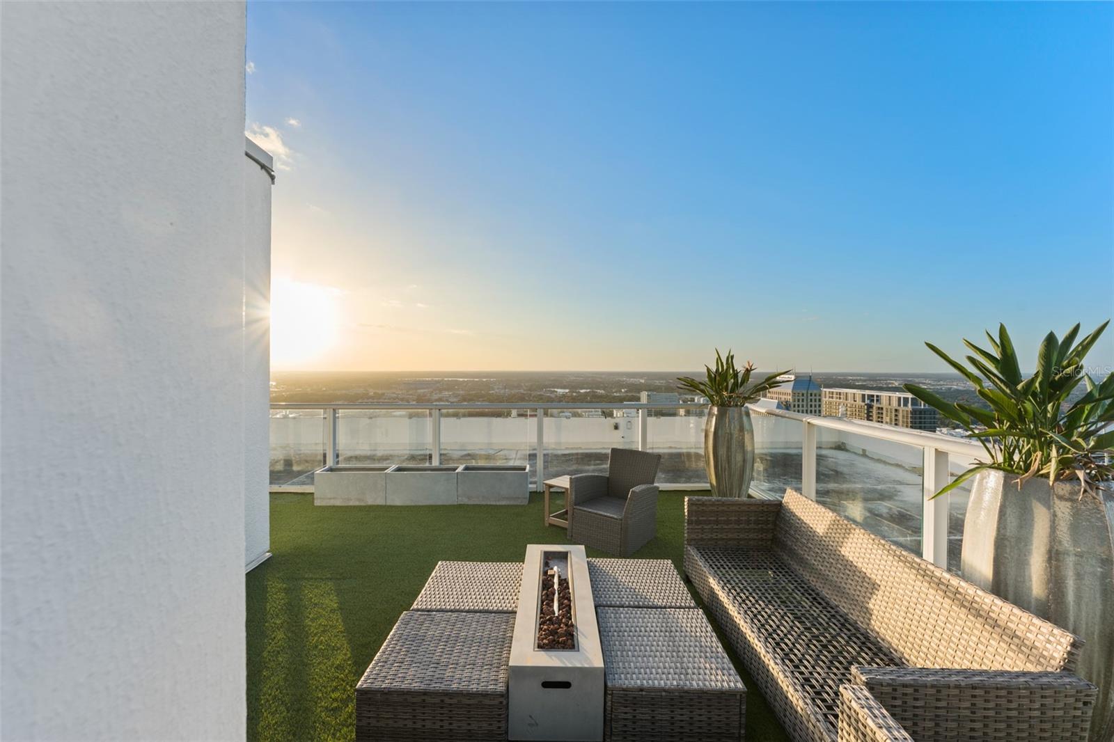 VUE AT LAKE EOLA - Residential