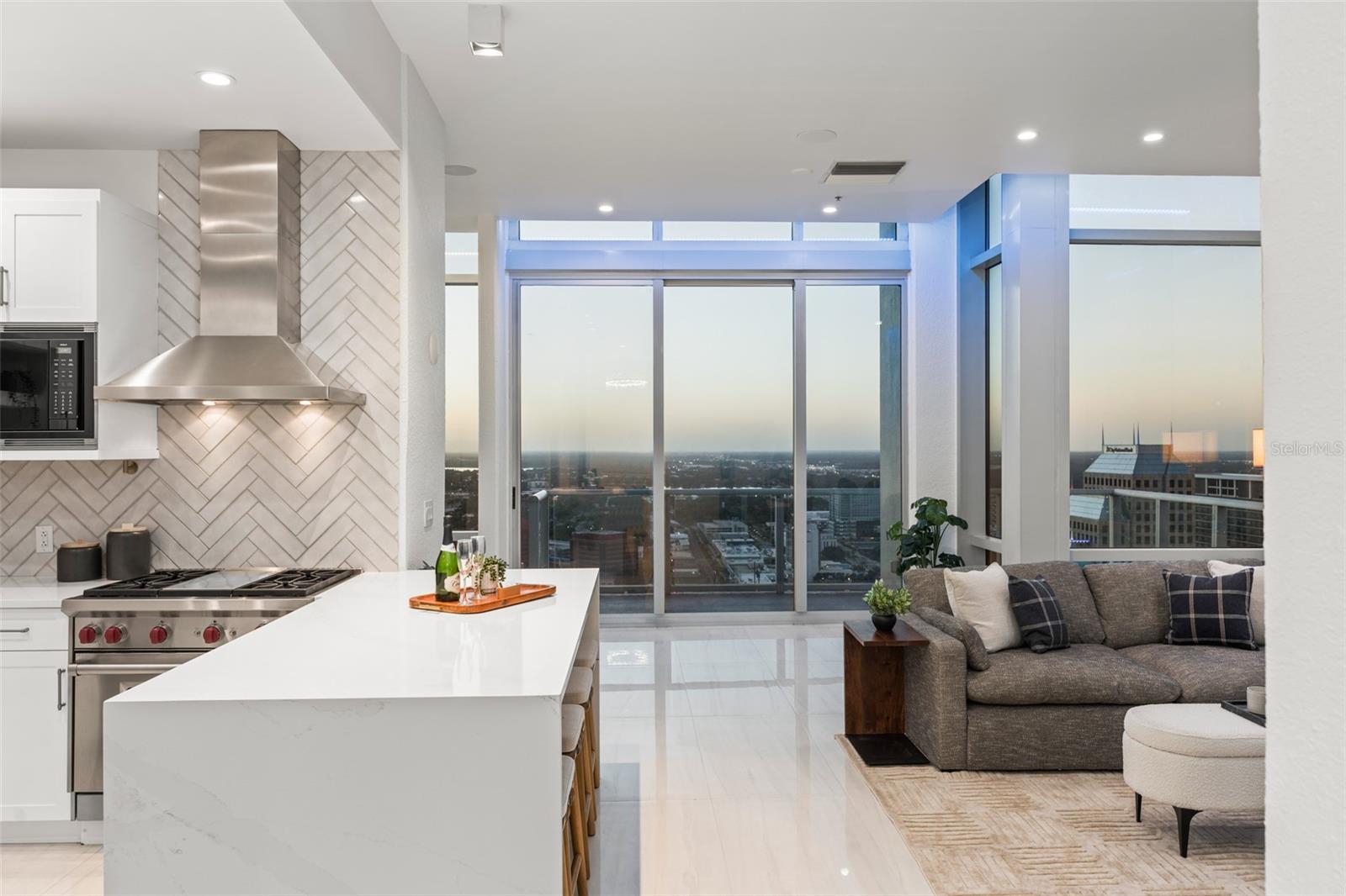 150 E ROBINSON STREET PH3506