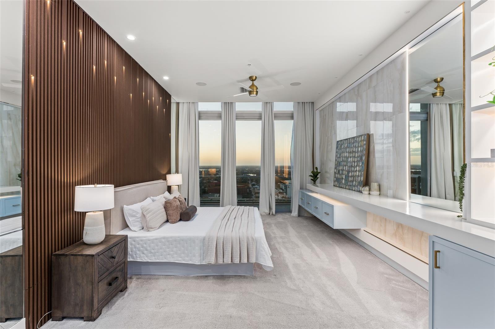 VUE AT LAKE EOLA - Residential