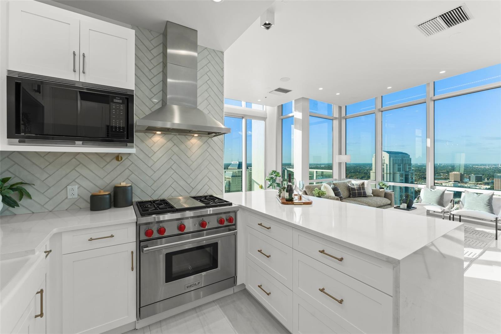 VUE AT LAKE EOLA - Residential