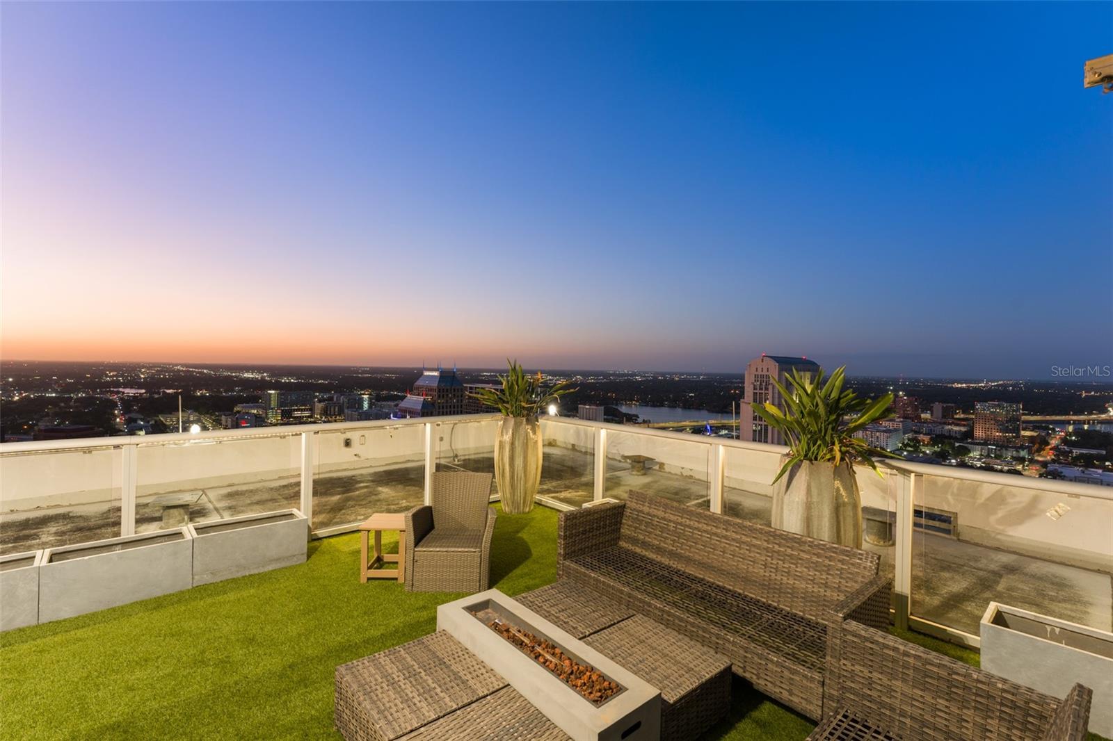 VUE AT LAKE EOLA - Residential