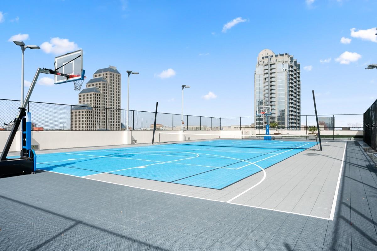 VUE AT LAKE EOLA - Residential