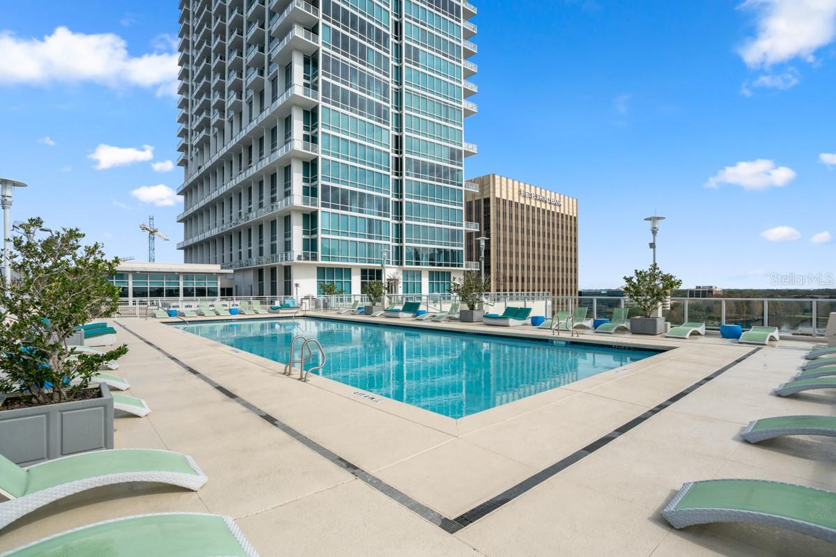 VUE AT LAKE EOLA - Residential