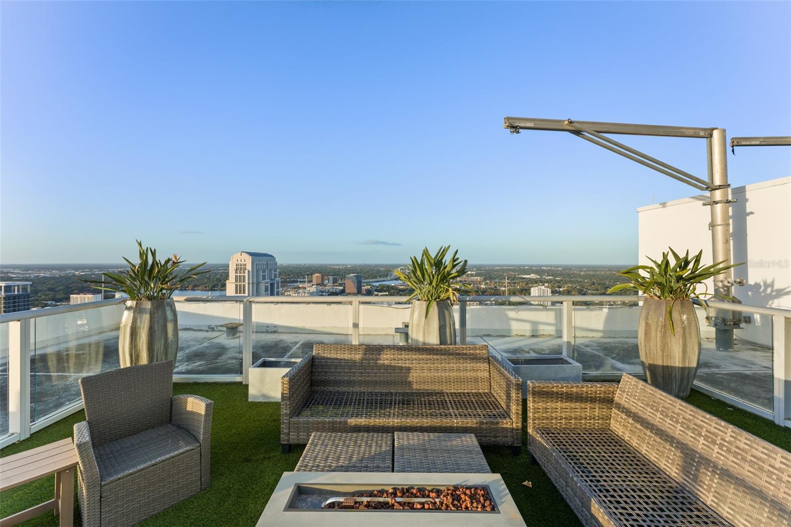 VUE AT LAKE EOLA - Residential