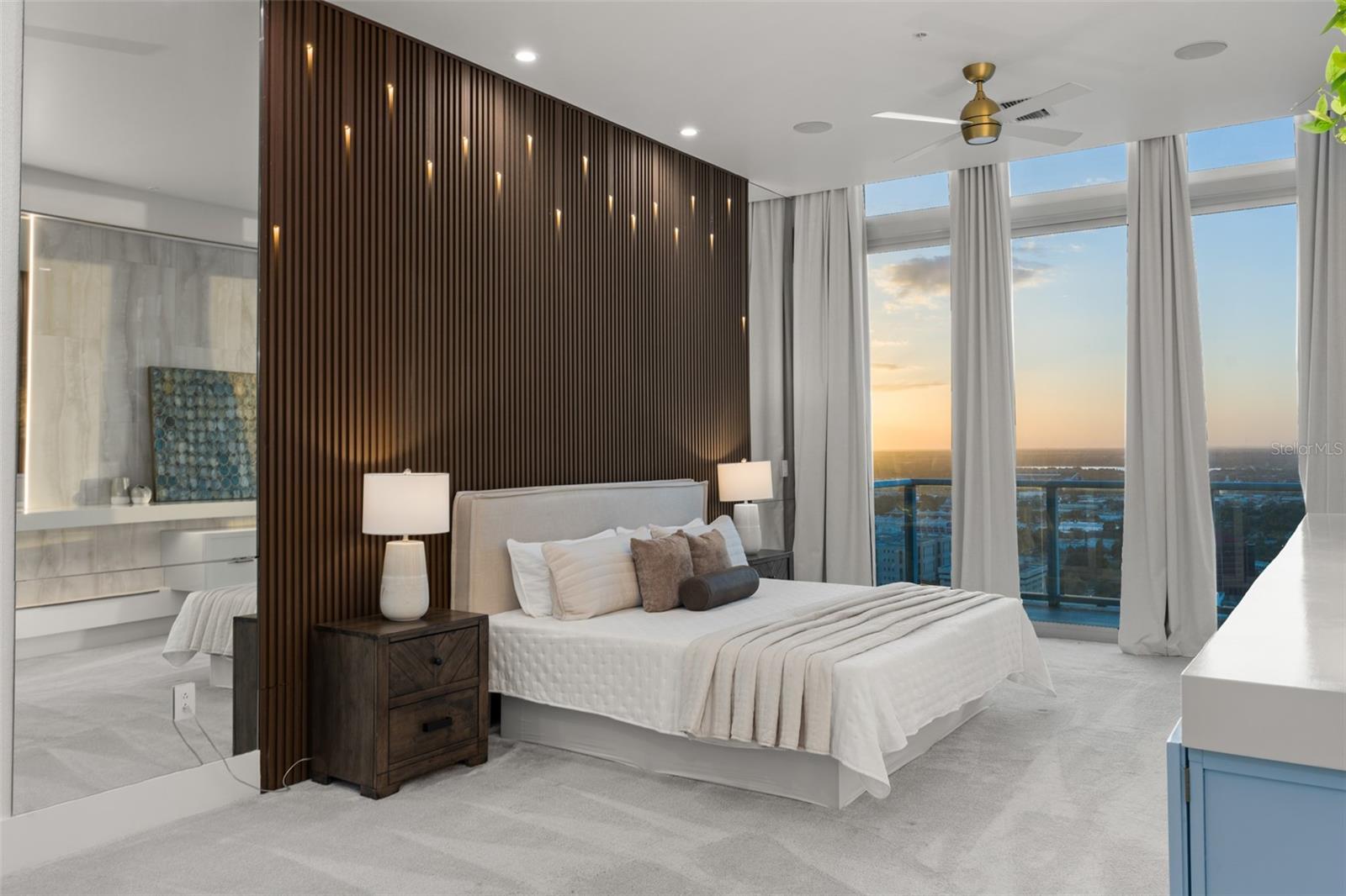 VUE AT LAKE EOLA - Residential