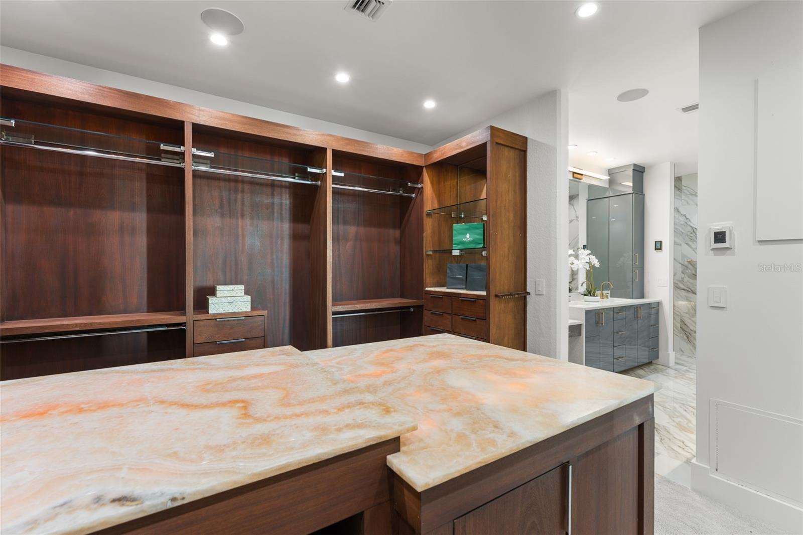 VUE AT LAKE EOLA - Residential