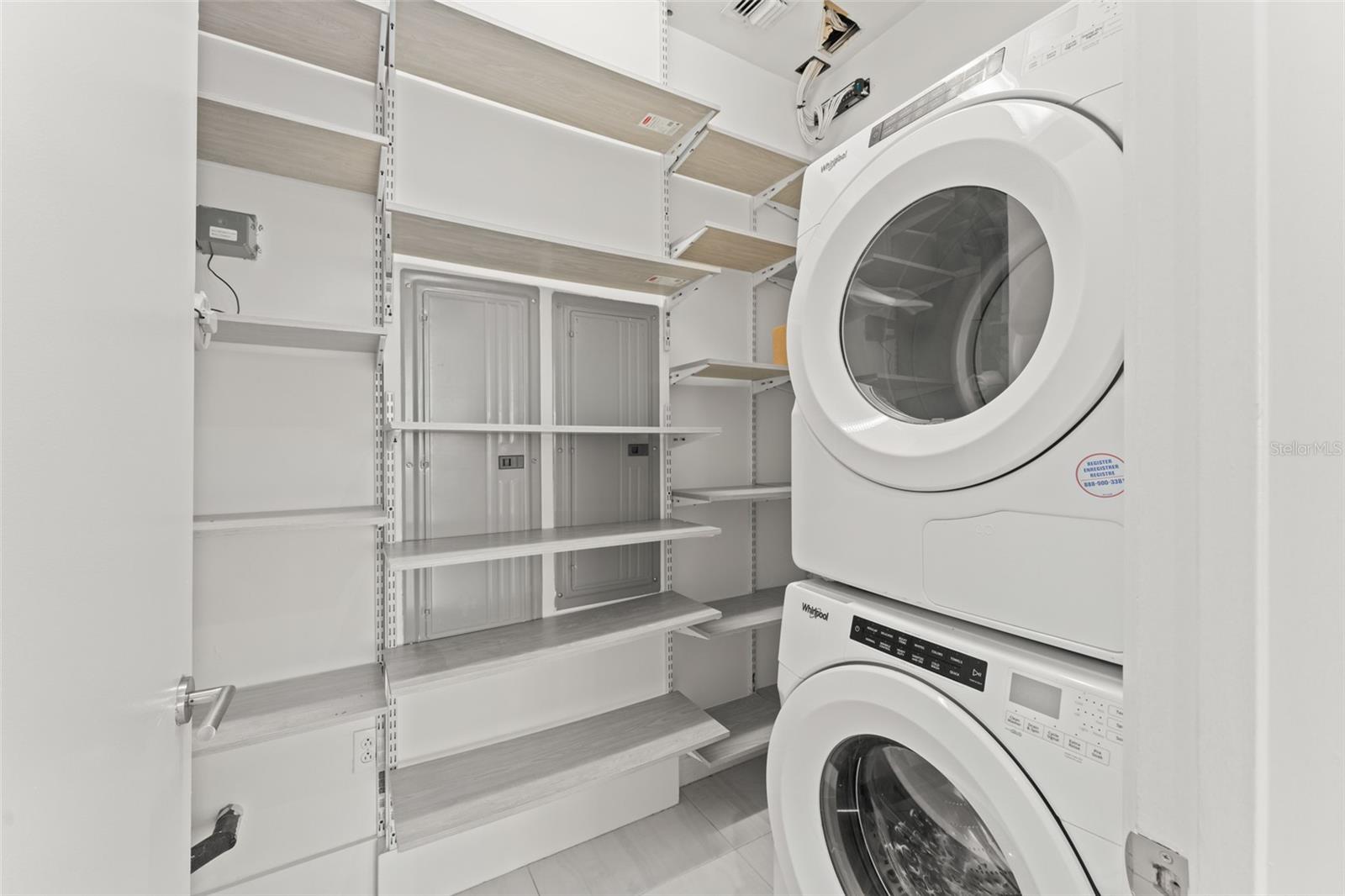 VUE AT LAKE EOLA - Residential