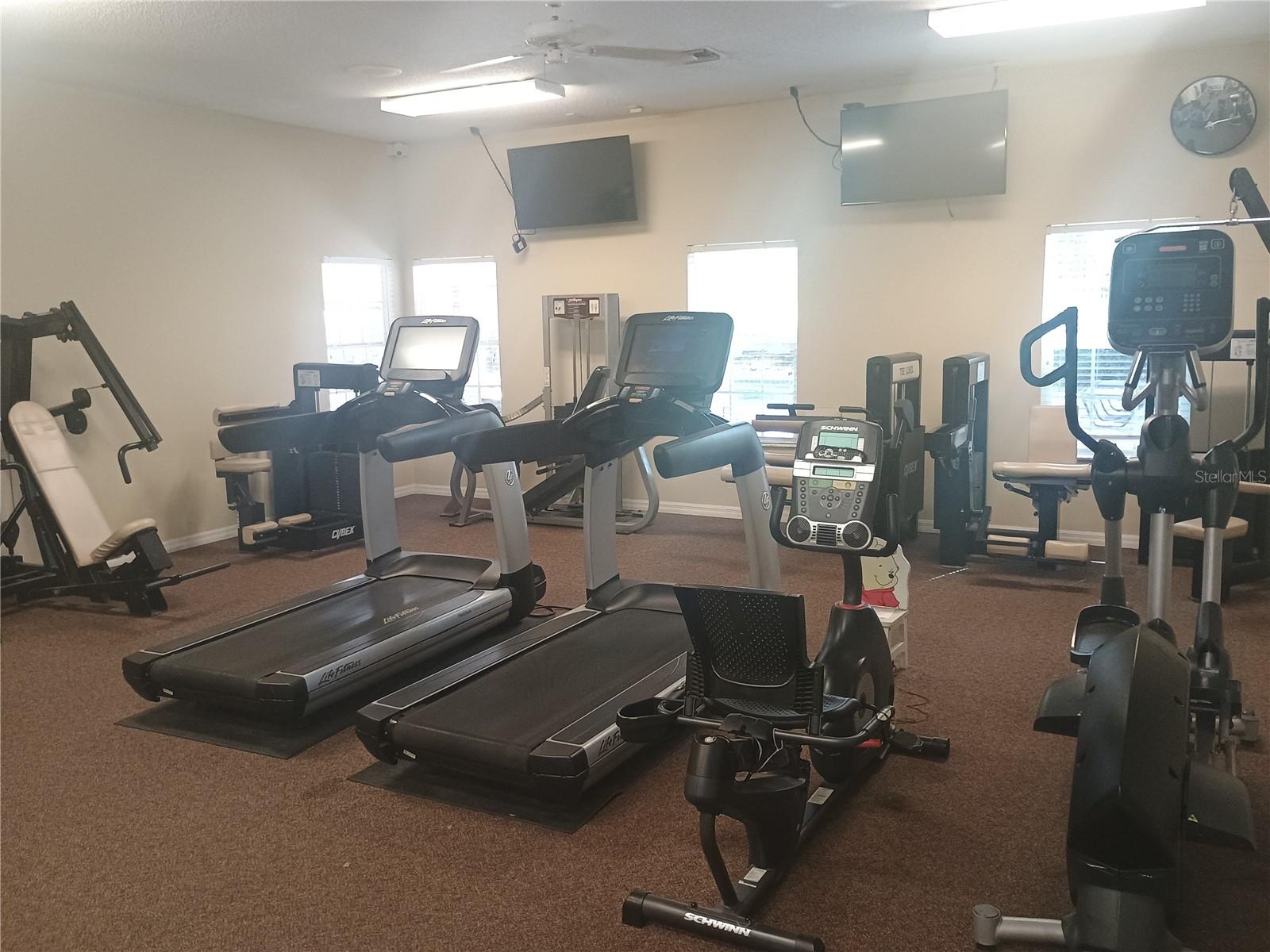 THE LINKS - Residential