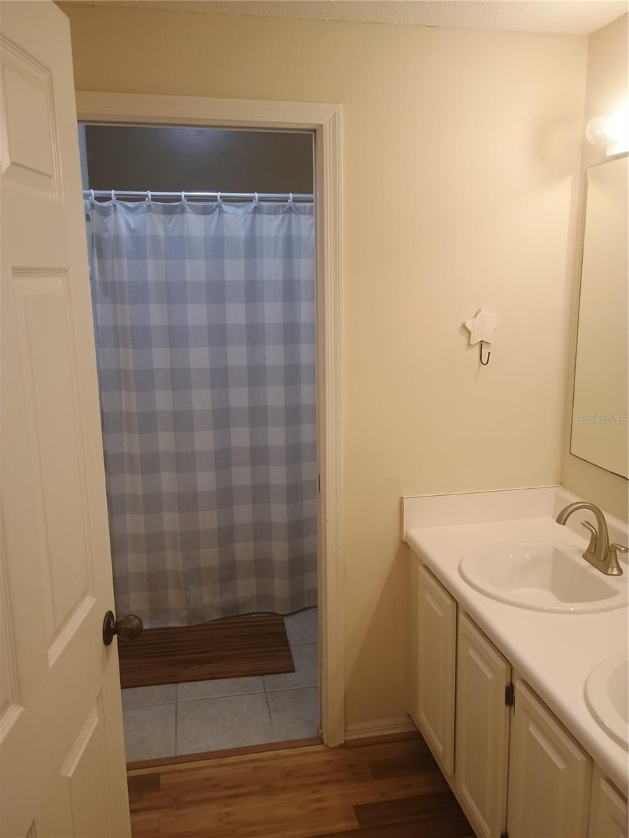 THE LINKS - Residential