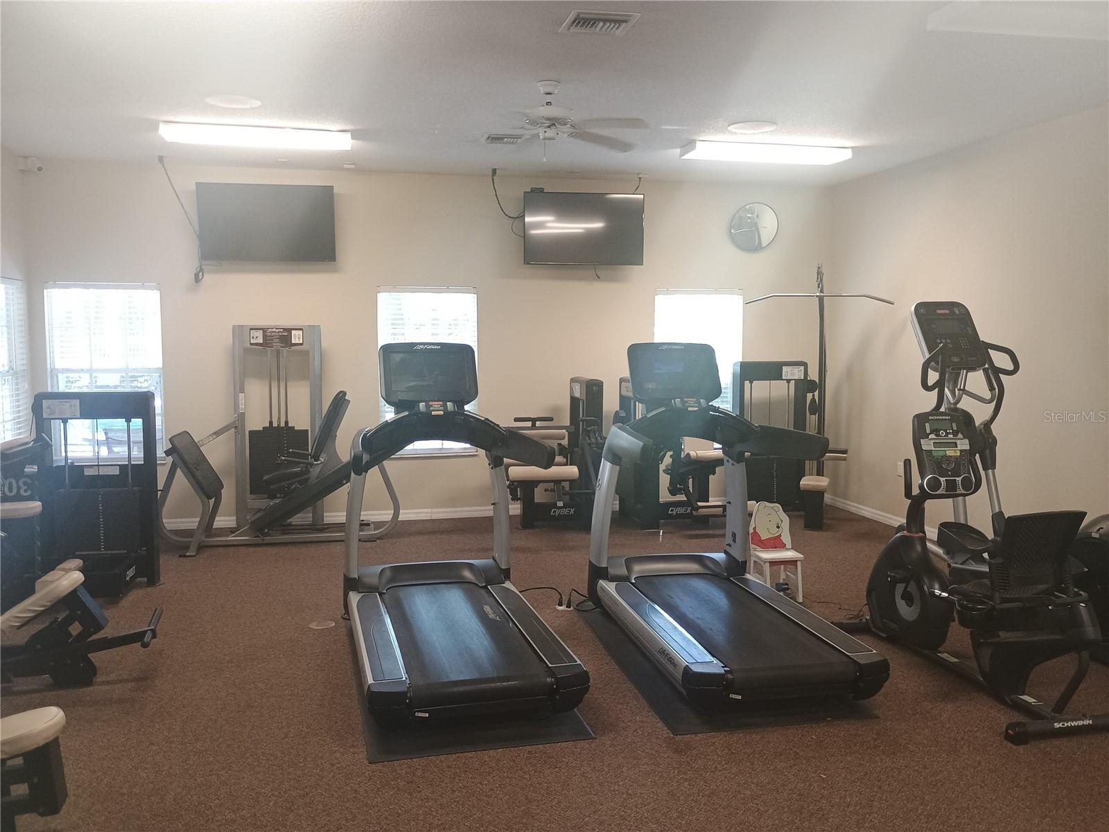 THE LINKS - Residential