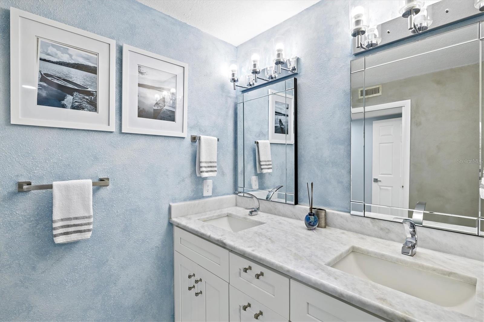 BAYPORT BCH & TEN PH D - Residential