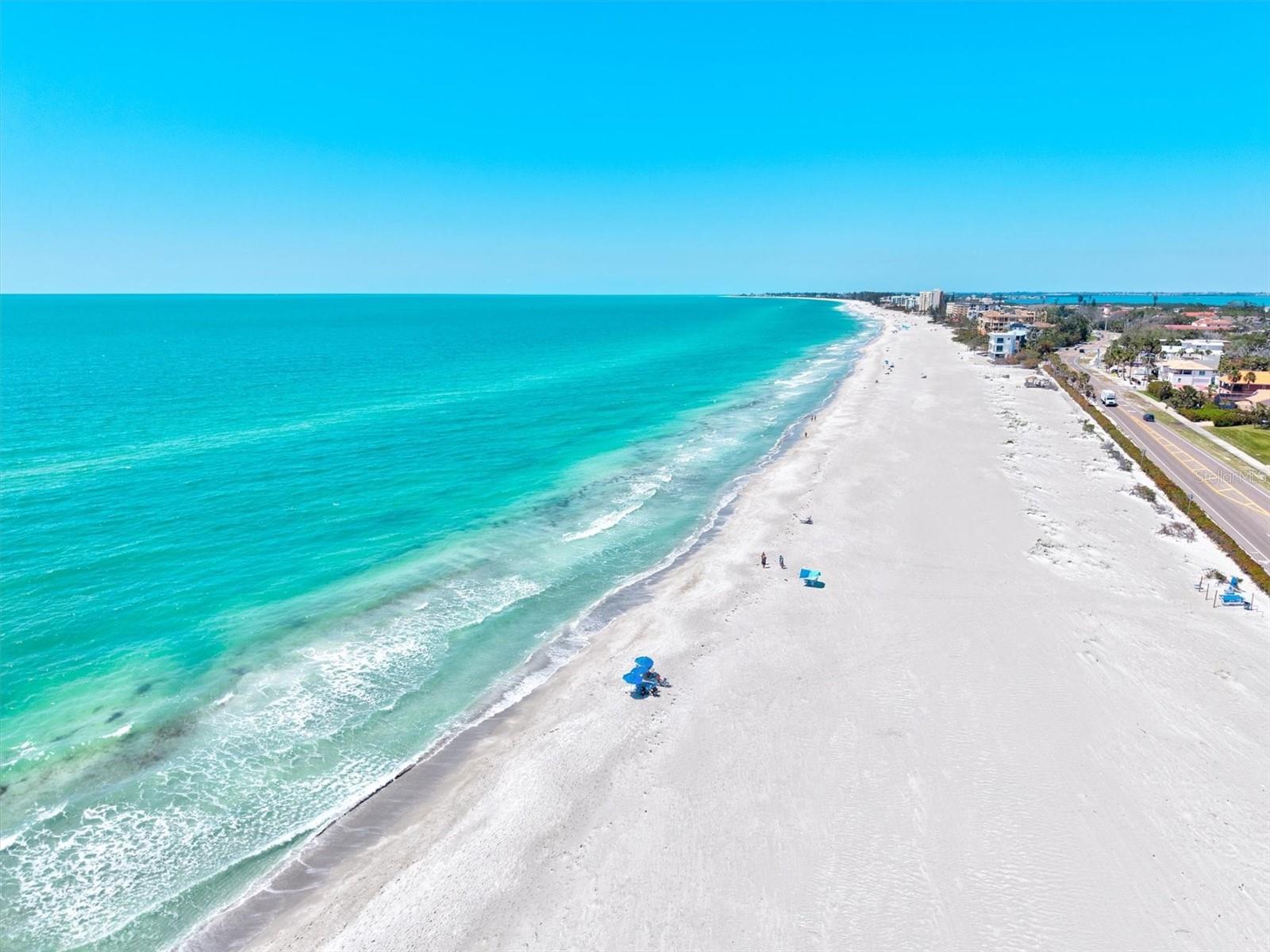 BAYPORT BCH & TEN PH D - Residential