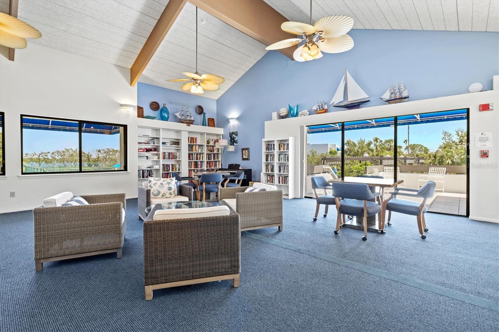 BAYPORT BCH & TEN PH D - Residential