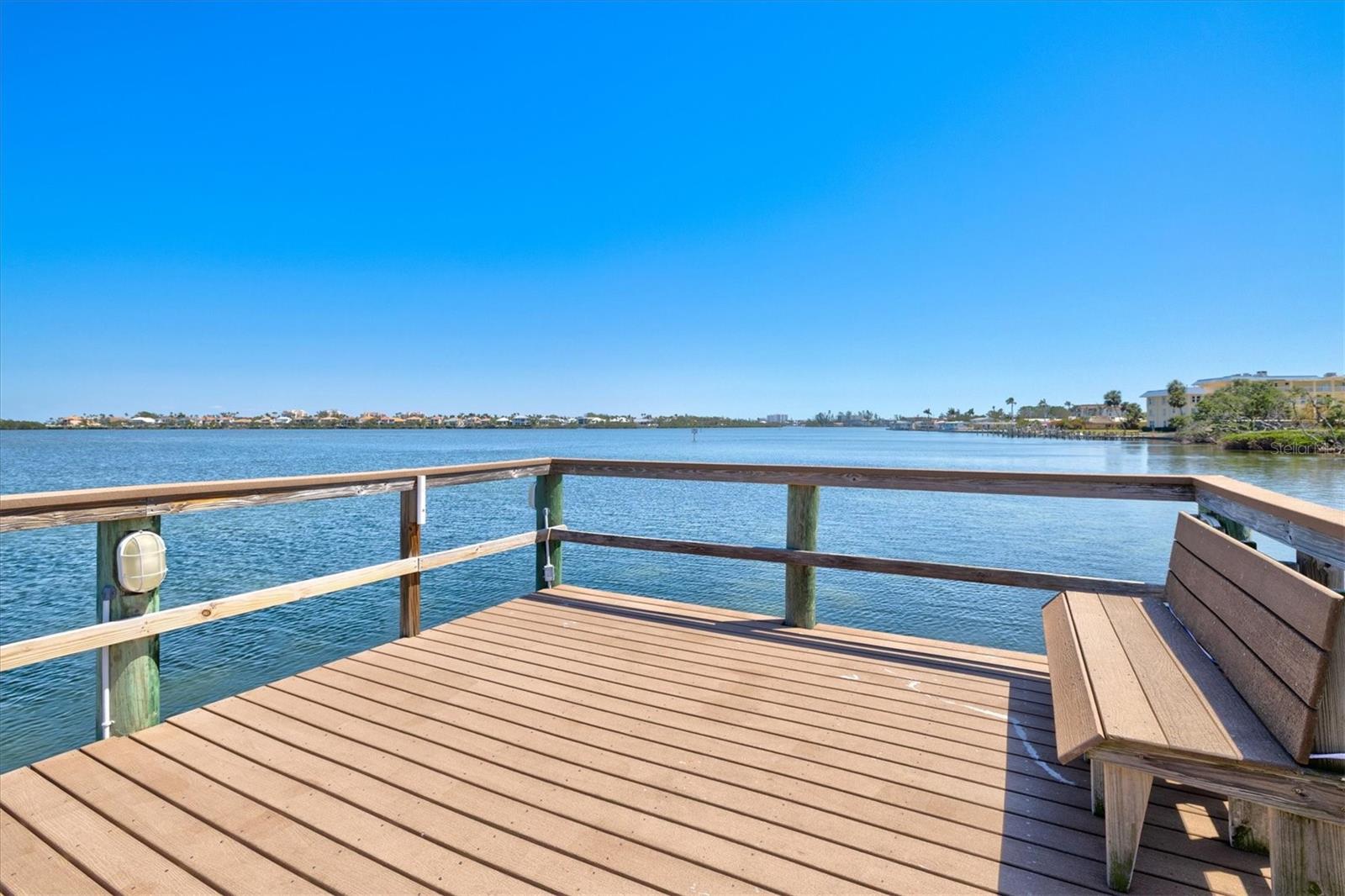 BAYPORT BCH & TEN PH D - Residential