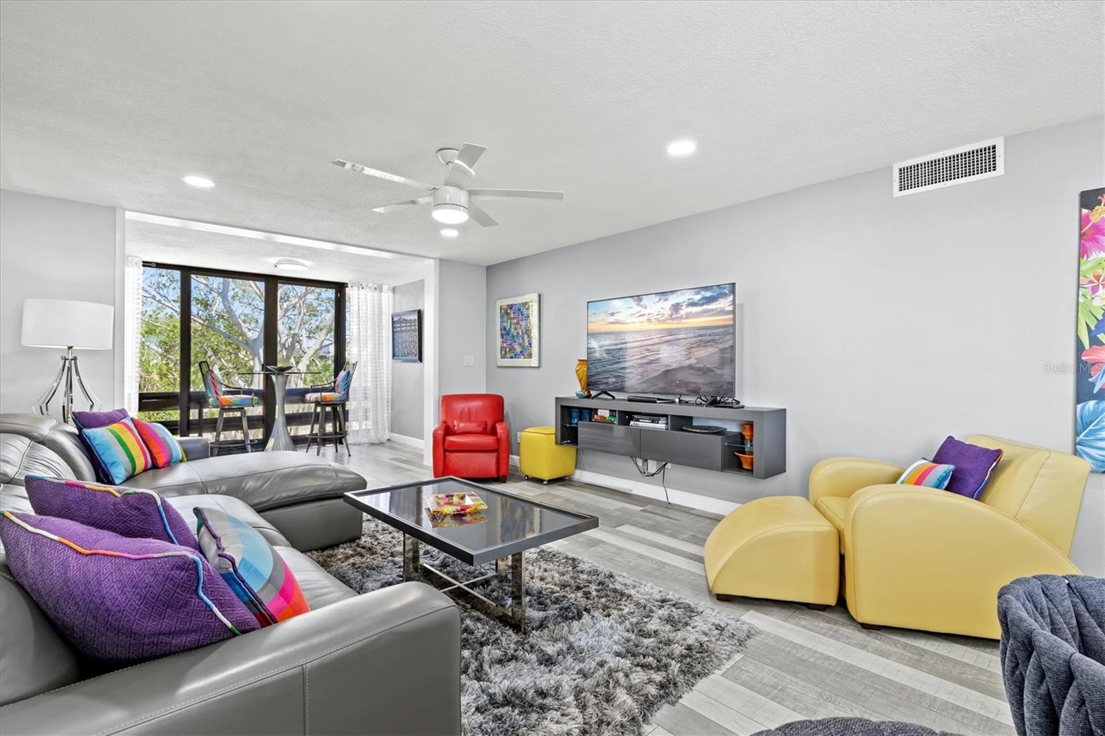 BAYPORT BCH & TEN PH D - Residential