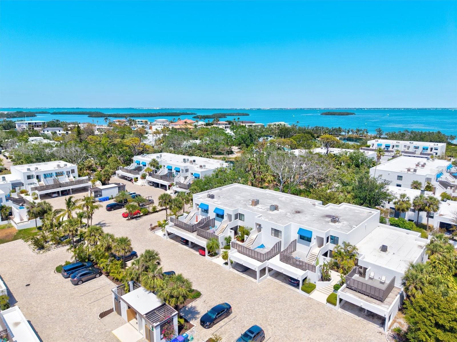 BAYPORT BCH & TEN PH D - Residential