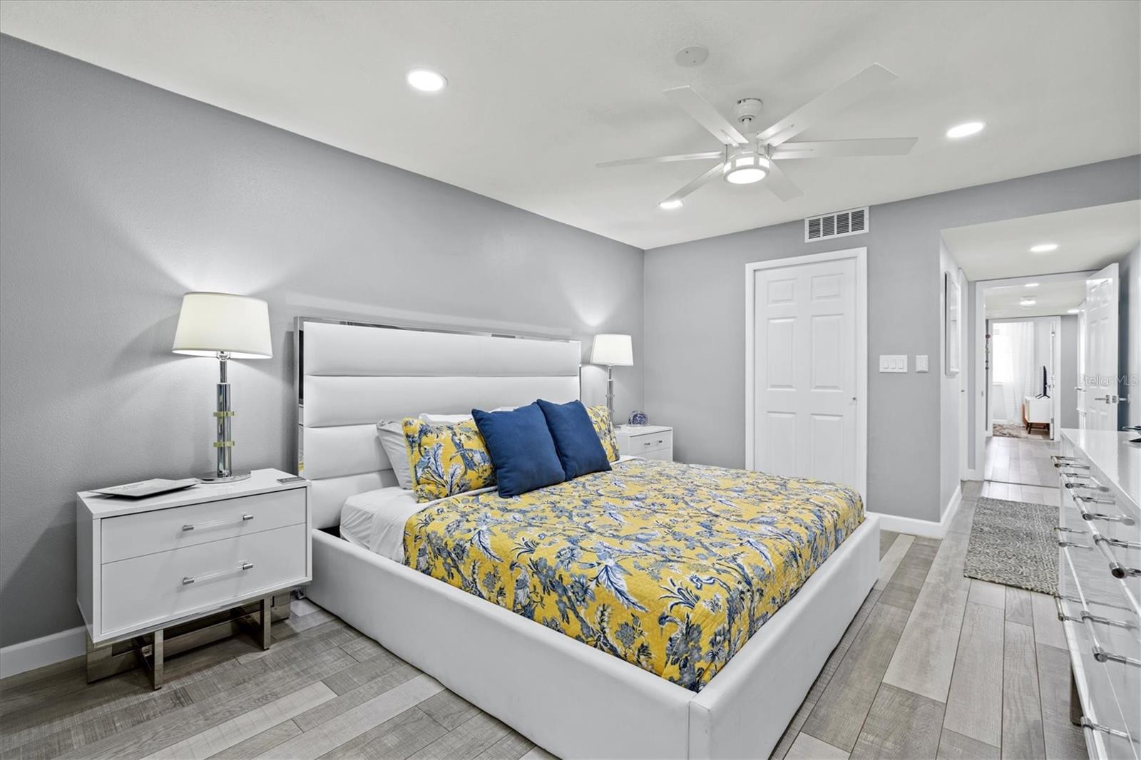 BAYPORT BCH & TEN PH D - Residential