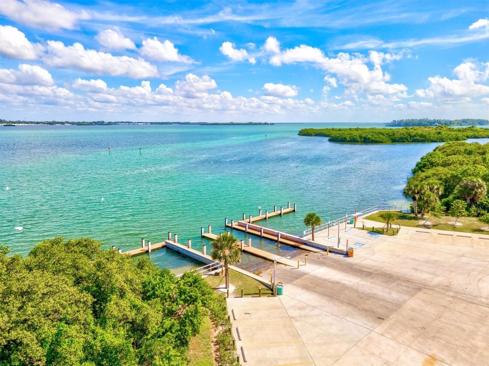 BAYPORT BCH & TEN PH D - Residential