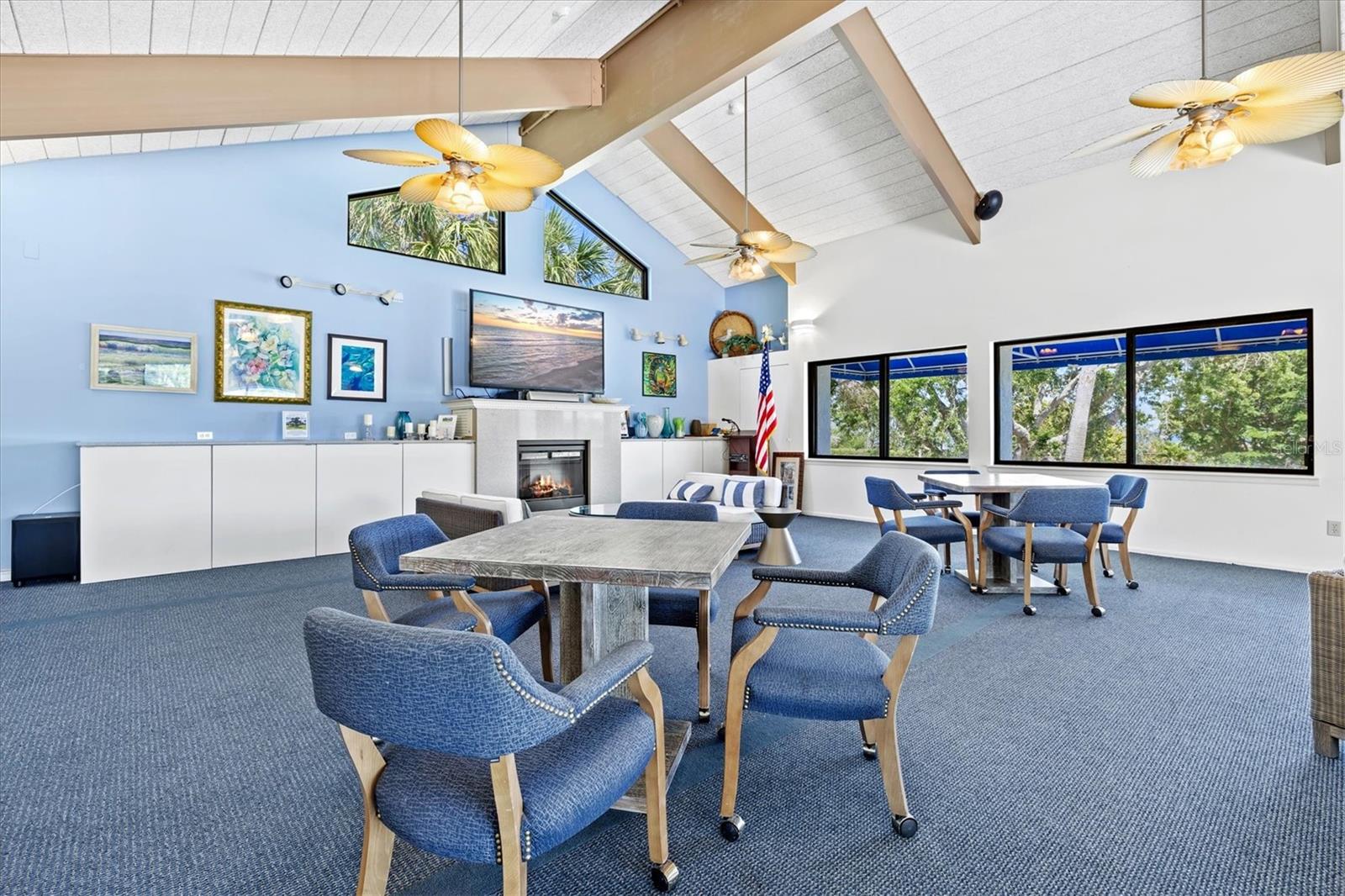 BAYPORT BCH & TEN PH D - Residential