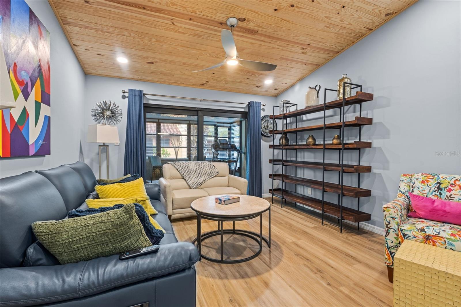 TIMBERWOODS CONDO - Residential